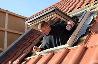 Pose de fenêtres de toit Velux à Biville-la-Baignarde